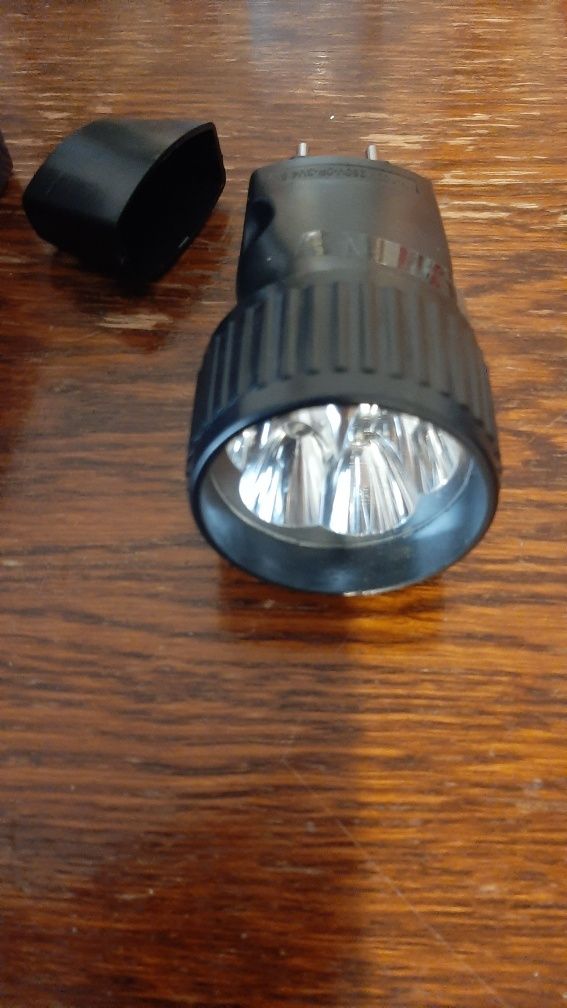 Ліхтарик, фонарик акумуляторний від мережі "LUNO"