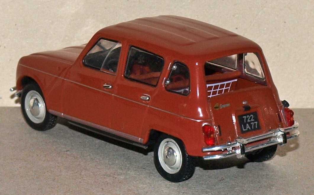 Renault 4 Super Universal Hobbies model samochodu 1/43