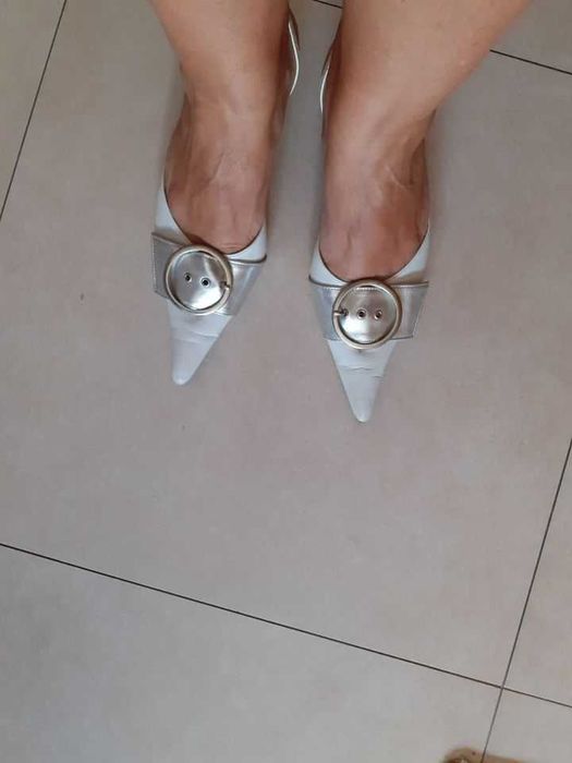Sapatos de senhora em pele brancos e cinza Sofia Costa