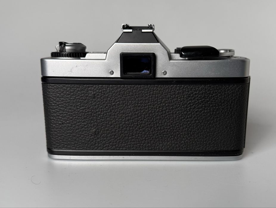 Плівкова Minolta Xg-A з обʼєктивом Minolta Mc Rokkor-Pf 50/1.7 md