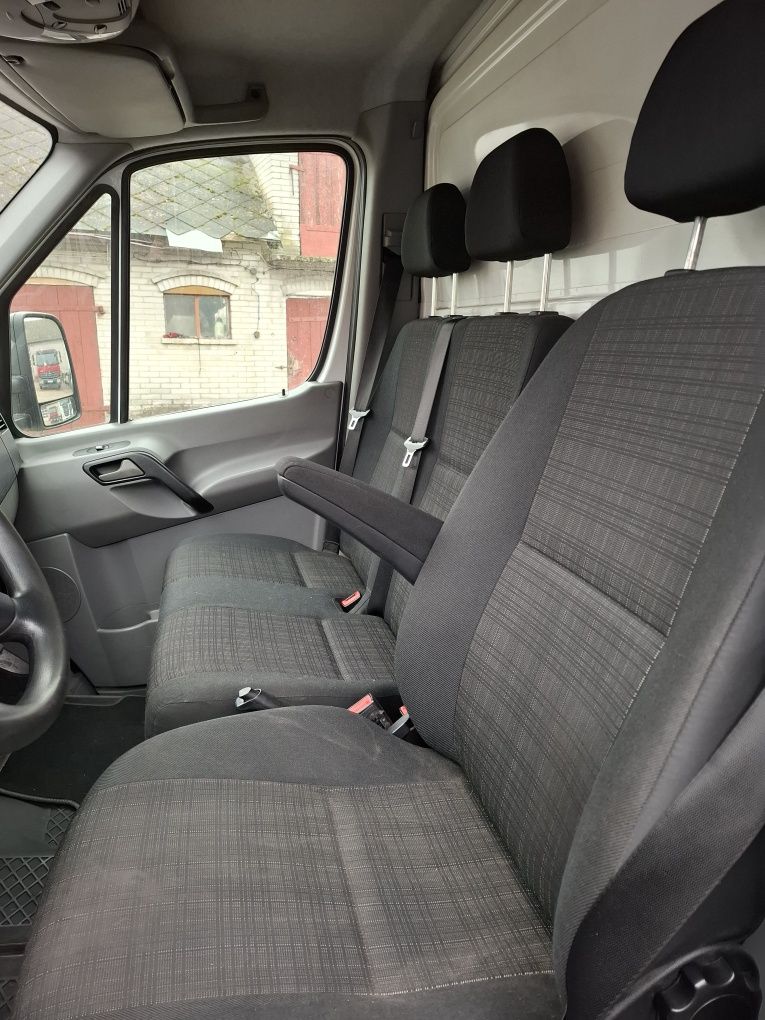 Mercedes sprinter 316 kontener 2015 r