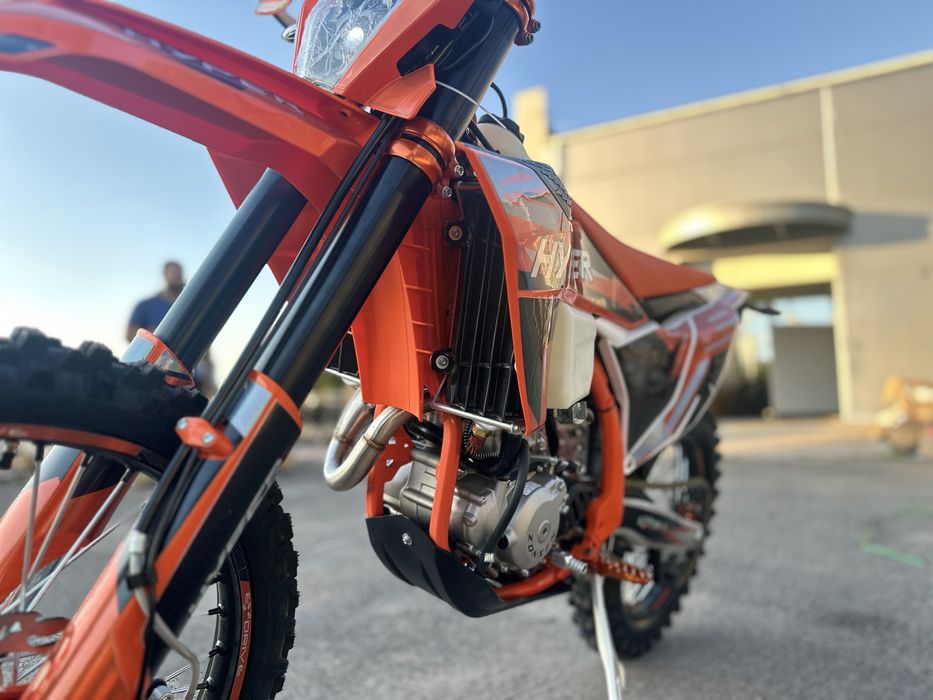 Мотоцикл KTM Exdrive Hyper 300 2026 року