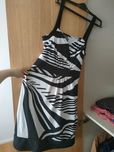 Vestido preto e branco