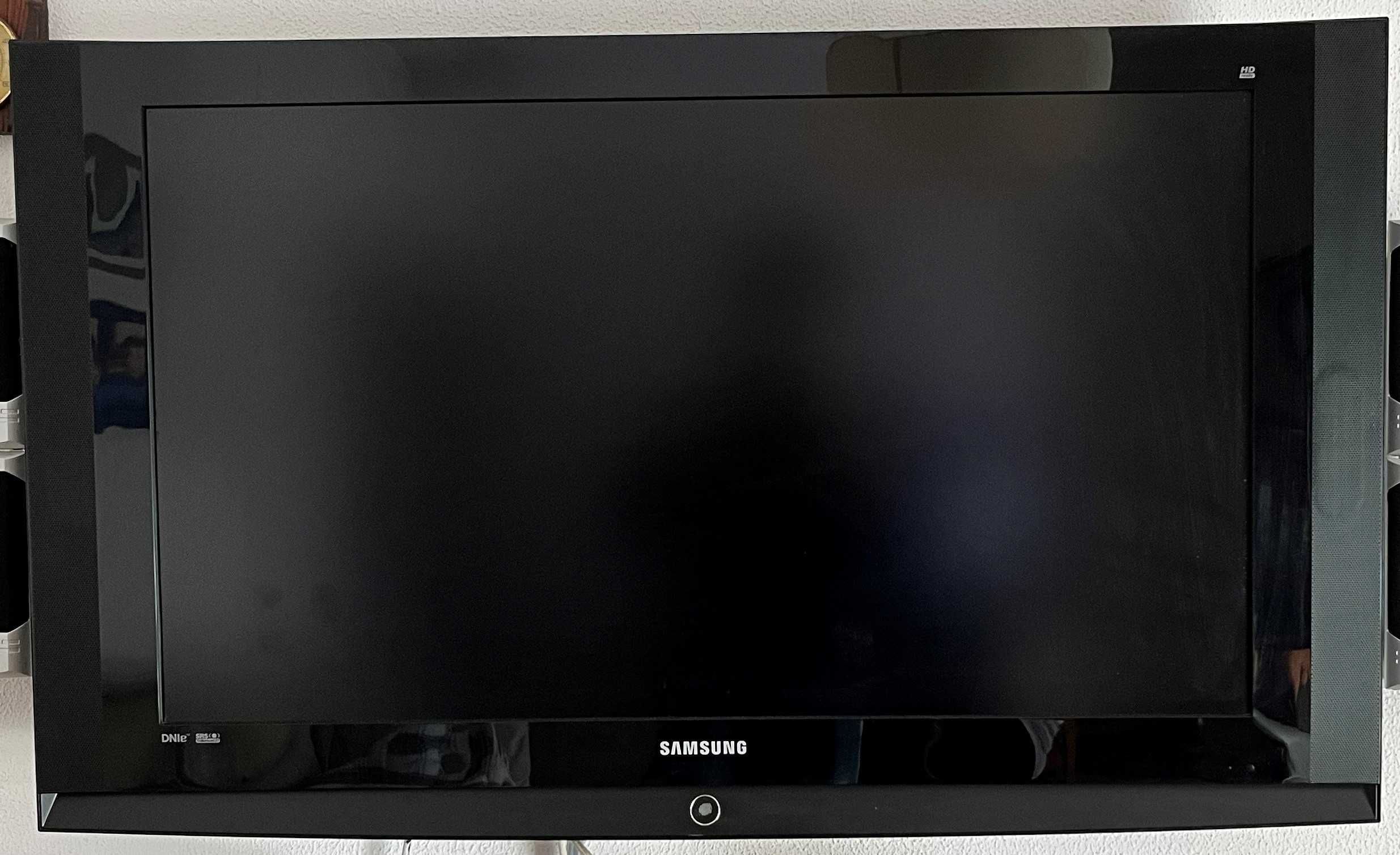 TV Samsung LE40S61B