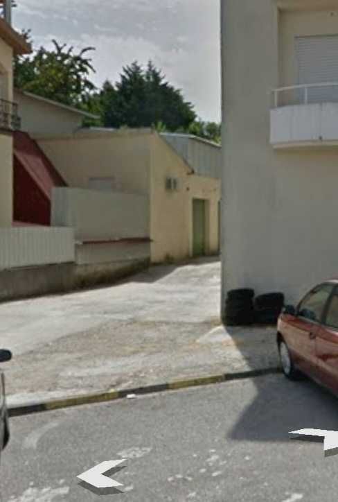 Arrendo garagem junto à PSA/Stellantis