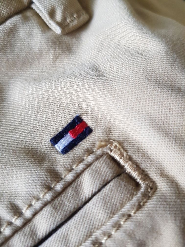 Spodnie firmy Tommy Hilfiger rozm 32/32