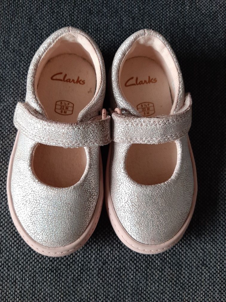 Buciki dziecięce, dziewczęce rozm.22  Clarks