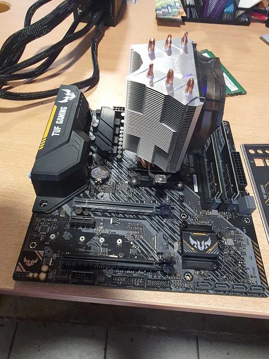 Матер плата sAM4 ASUS TUF Gaming  B450M plus 2 с Ryzen 5 3600 и Zalman