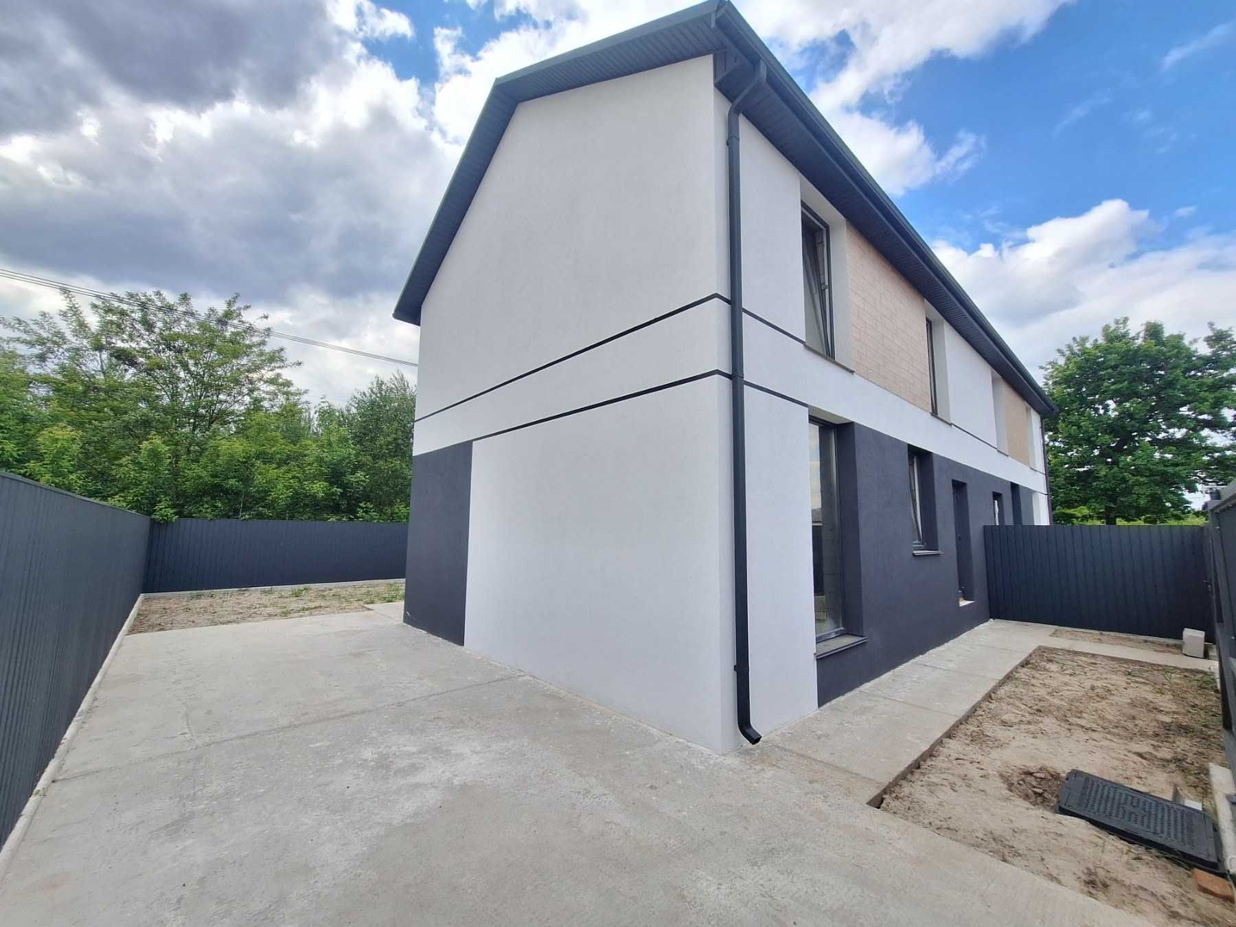 Продам будинок- дуплекс 90м2 на ділянці 2,5 сот КМ “Сосновий маєток”