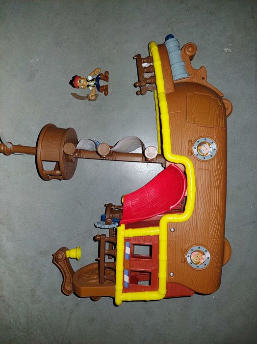 Statek Jake i Piraci z Karaibów plus gratis