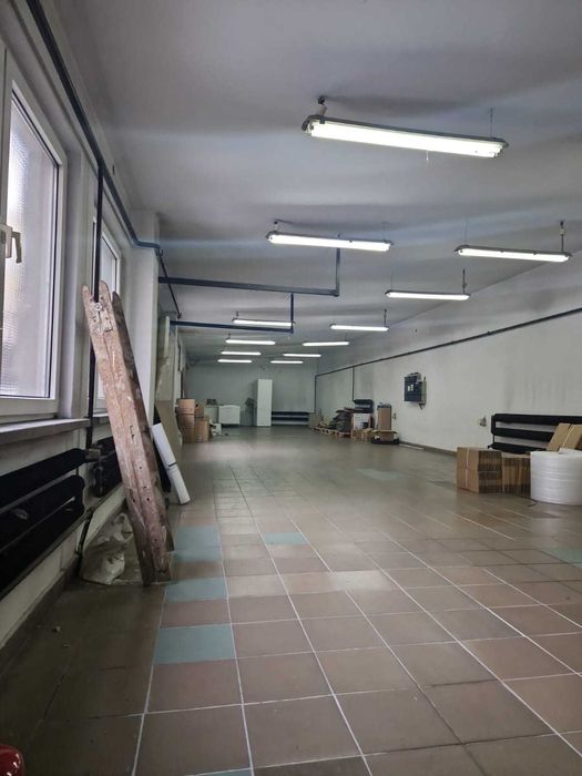 Wynajmę suchy i ogrzewany magazyn