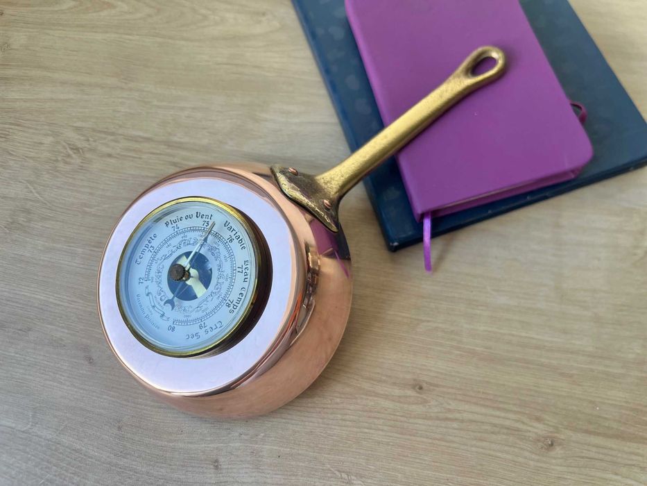 Барометр у вигляді мідної сковорідки. Клеймо. Винтаж Франція