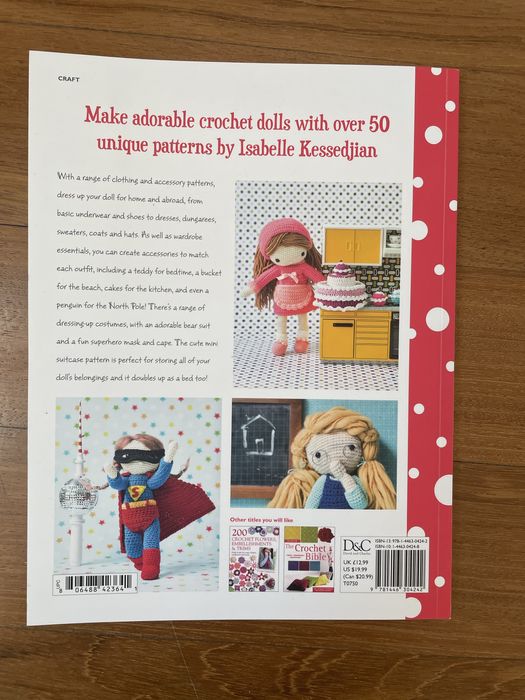 Livro “My Crochet Doll” - de Isabelle Kessedjian