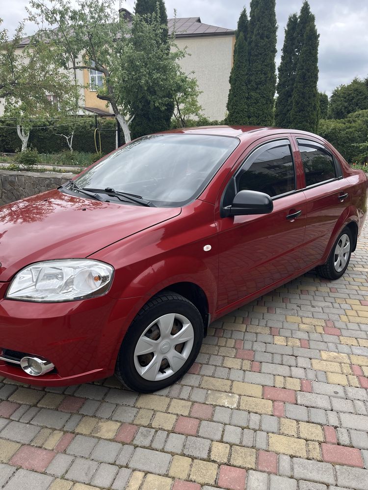 Продам Chevrolet Aveo 2011