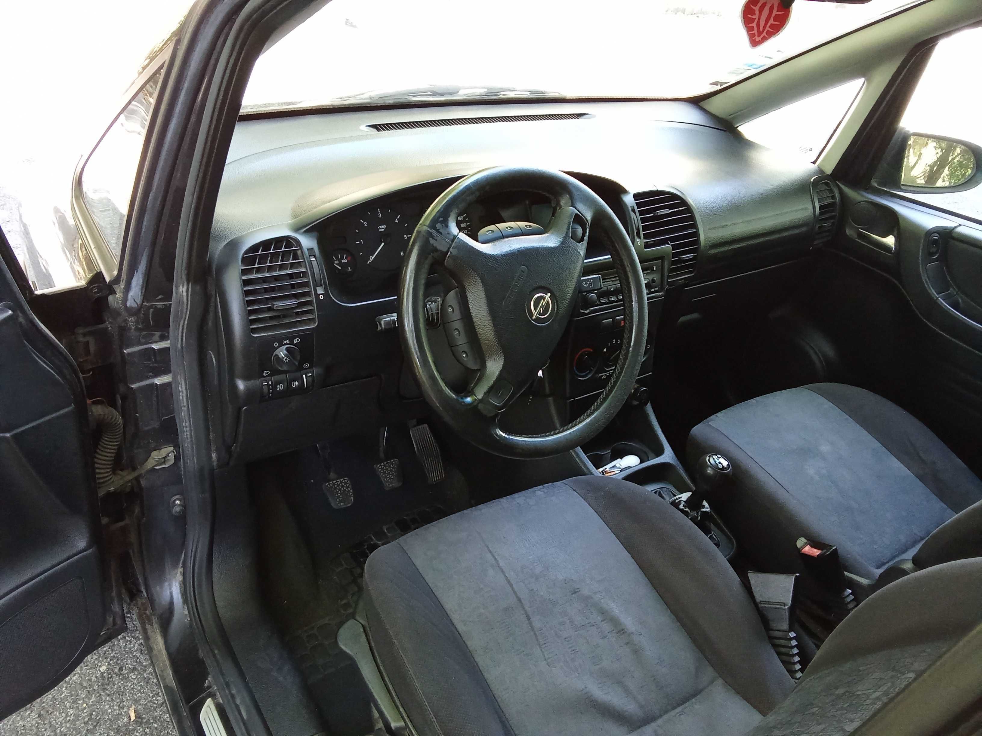 Opel Zafira ai ótimo estado geral 2.0 TDI sete lugares ano 2001