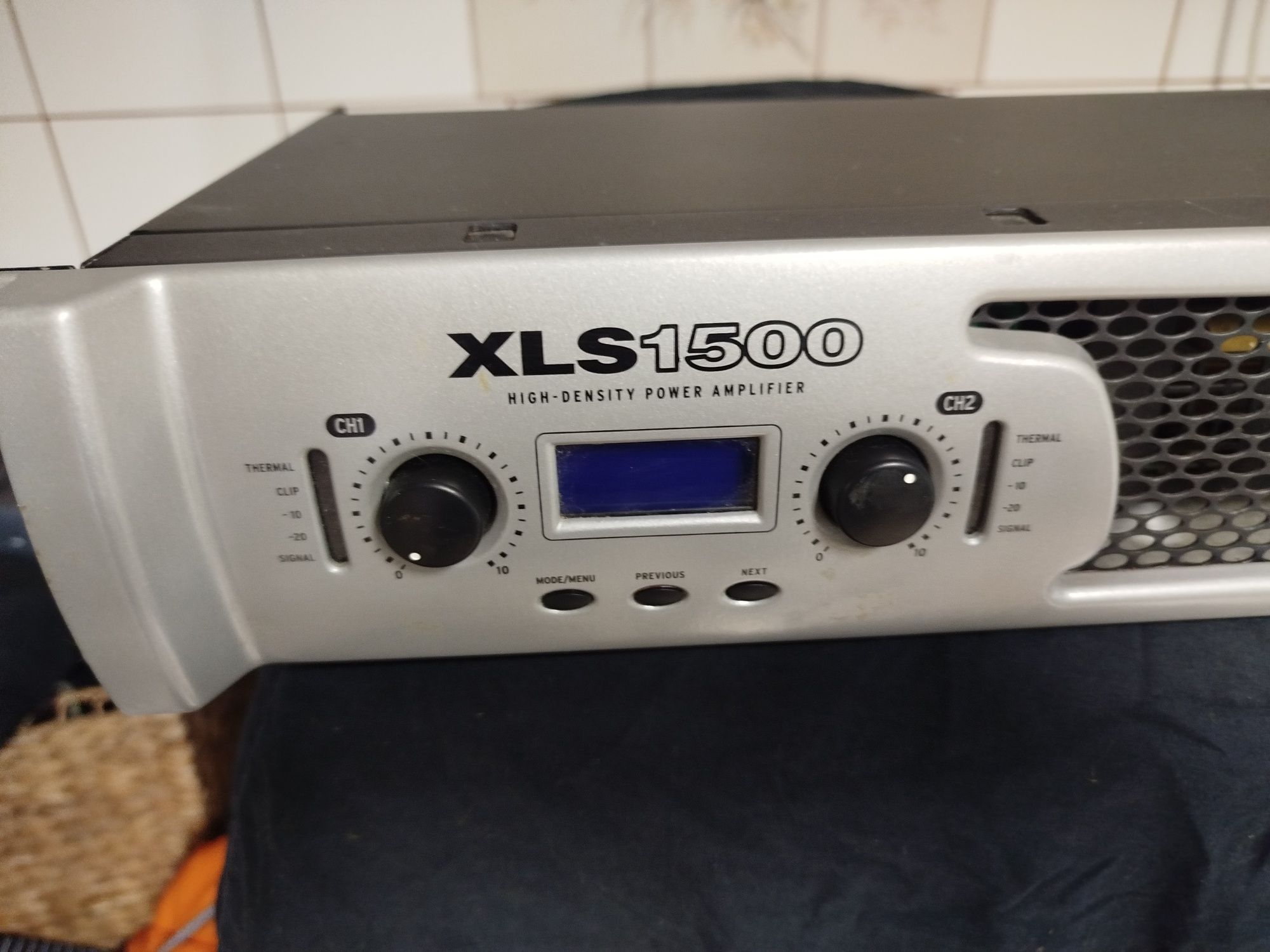 CROWN Xls 1500 POWER AMPLITUNER wzmacniacz mocy