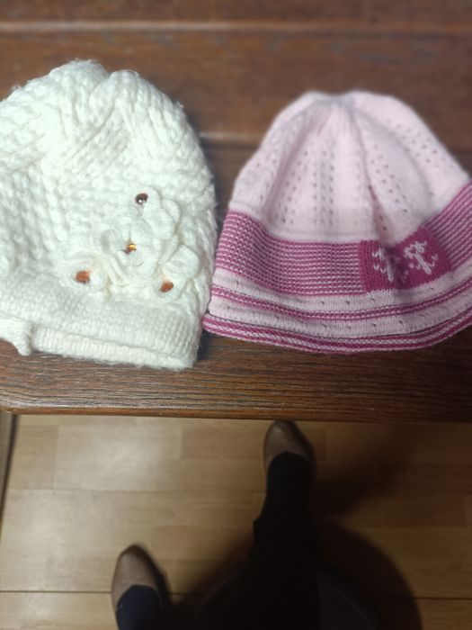 Czapeczki dla dziewczynki