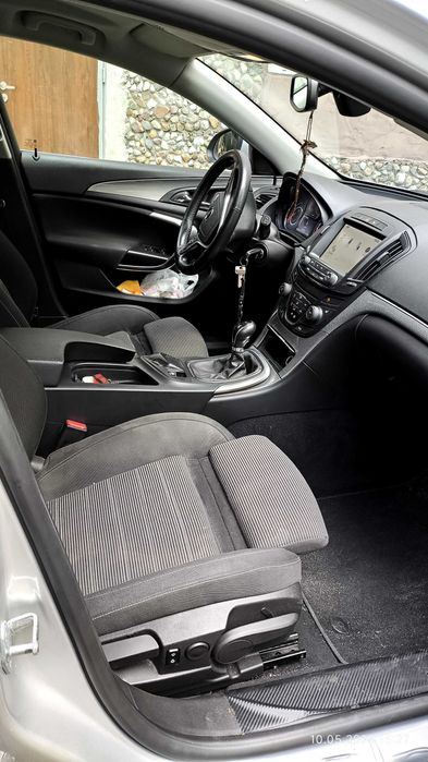 Opel Insignia rok 2014- sprzedam