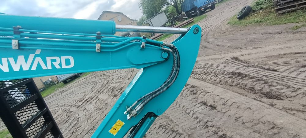 Продам міні екскаватор Sunward swe 35