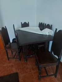 Mesa de jantar 2m por 1m e 8 cadeiras de cabedal
