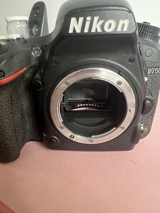 Nikon d750 + do dokupienia obiektywy