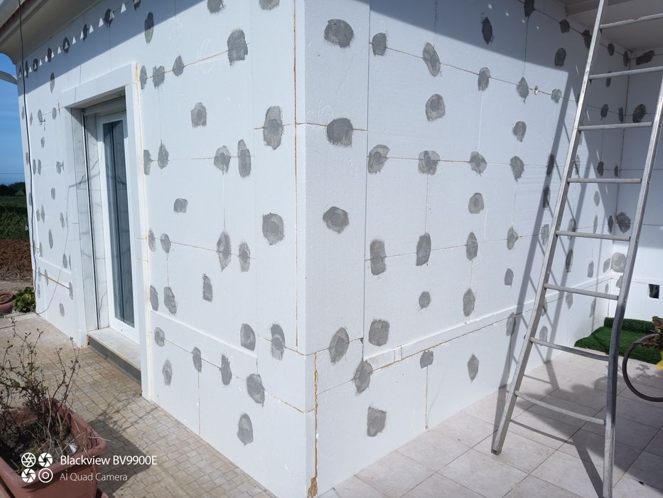 Capoto, pintura, impermeabilização, lavagem de telhados