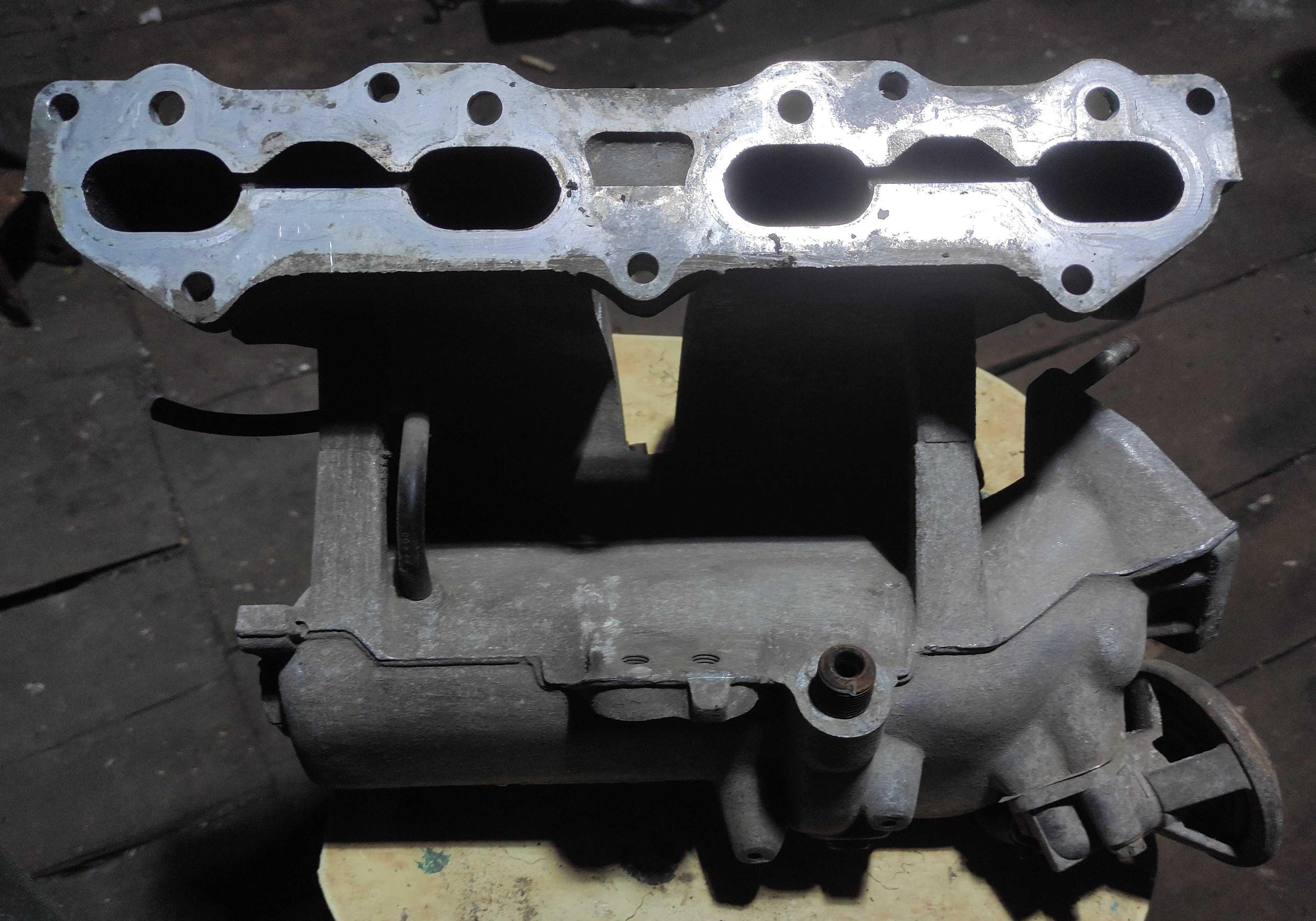Впускний колектор Mazda 626 GE 1.8l 16V (1992-1997 р.в.)