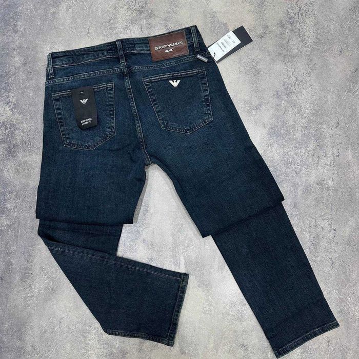 Крутезні чоловічі джинси Armani)