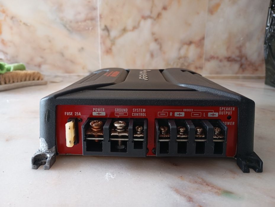 Subwoofer Pioneer 1300W + amplificador 400W