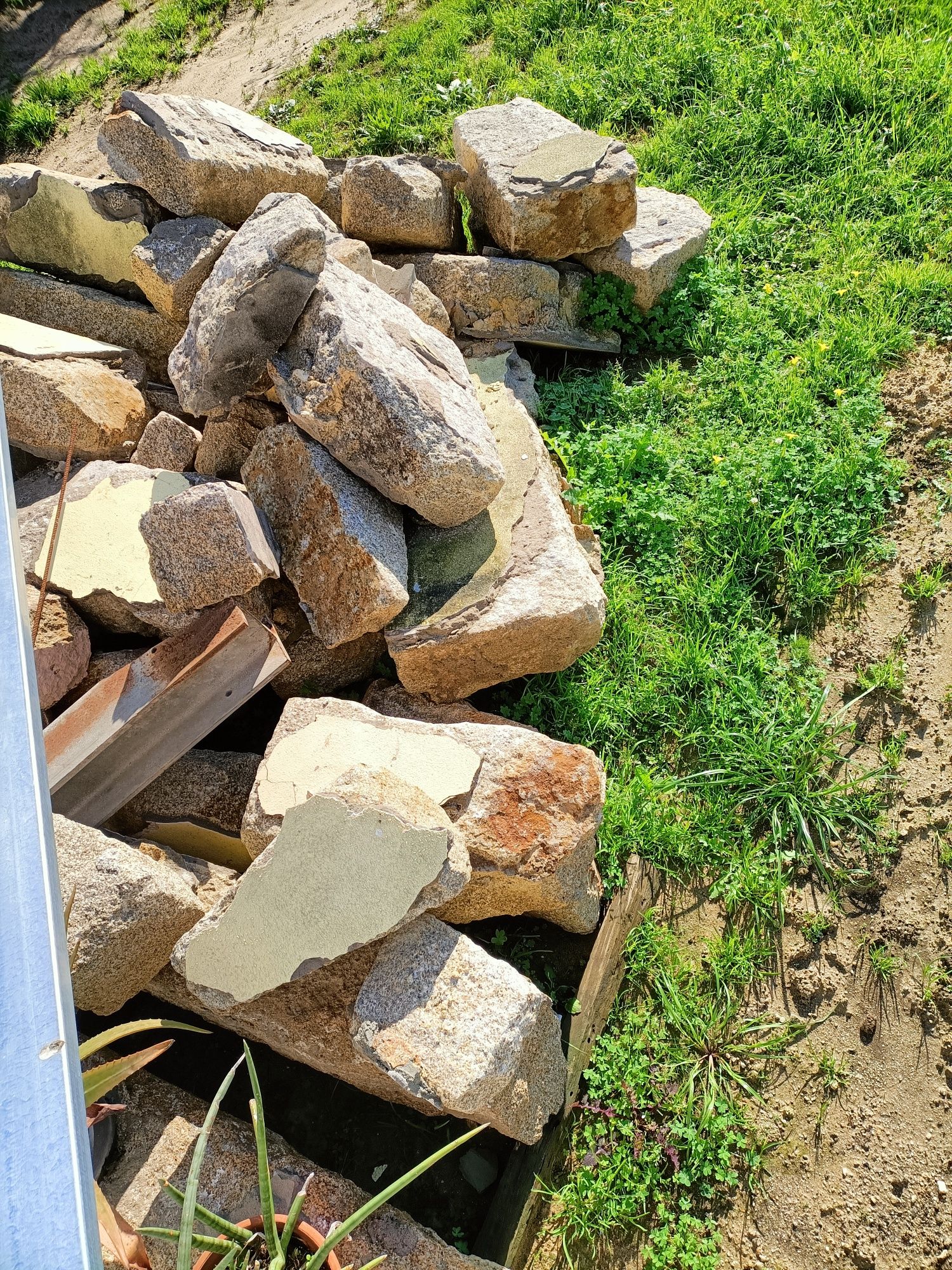 Vendo lote de pedra