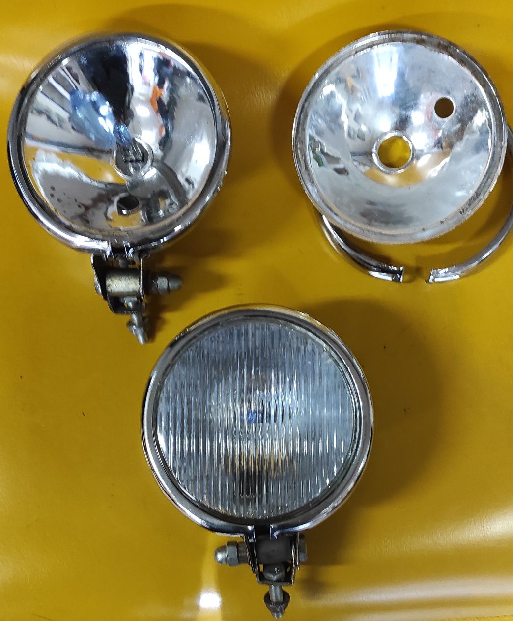 Farol auxiliar de mota