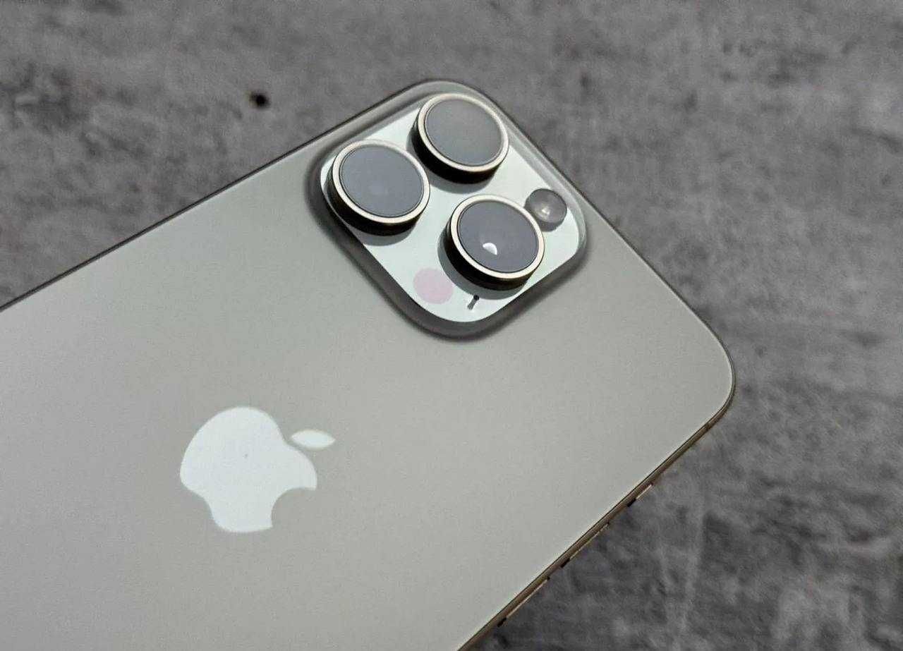 iPhone 15 Pro Max, 256 ГБ