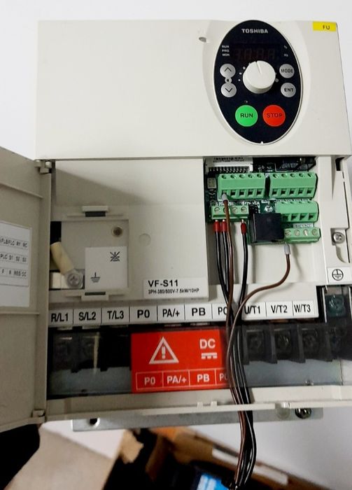 Falownik przemysłowy TOSHIBA VFS11-4075PL-WP(3) 7,5kW ; 3f;