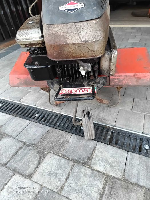 Glebogryzarka Briggs & Stratton Quattro 40