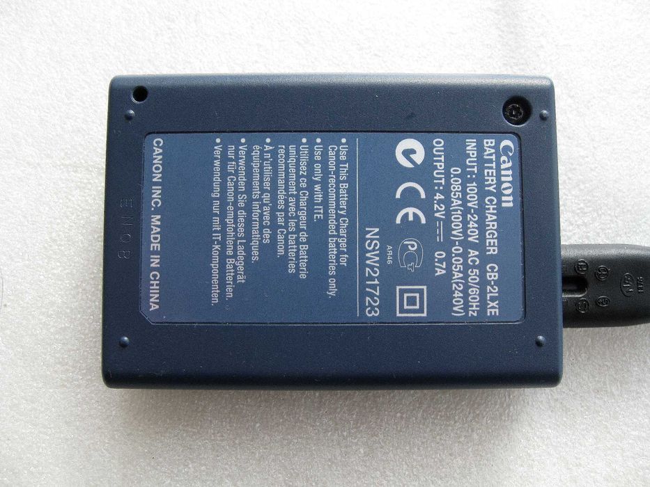 Зарядное устройство фотоаппарата Canon .