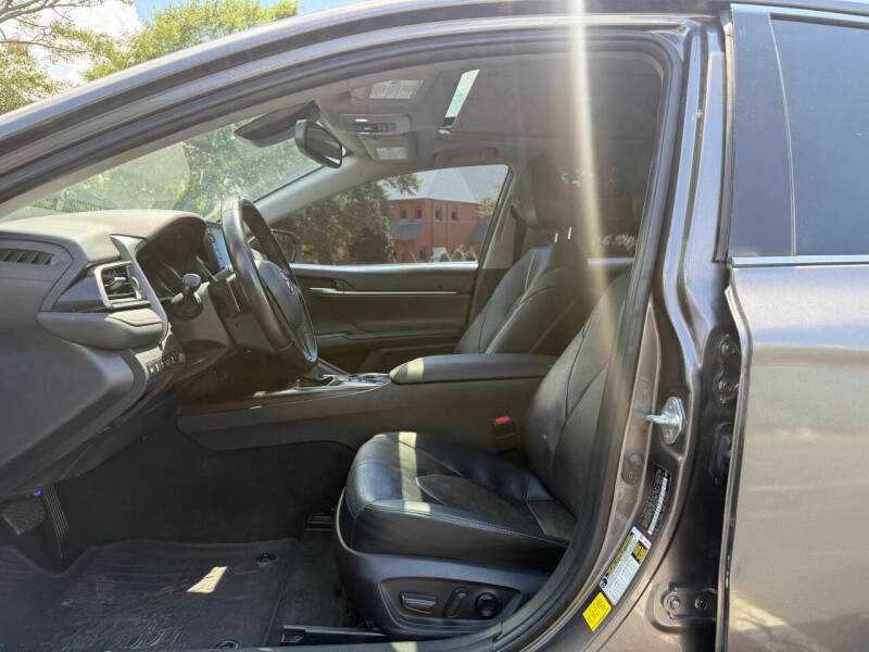 Toyota Camry 3.5 V6 XSE 2021 року