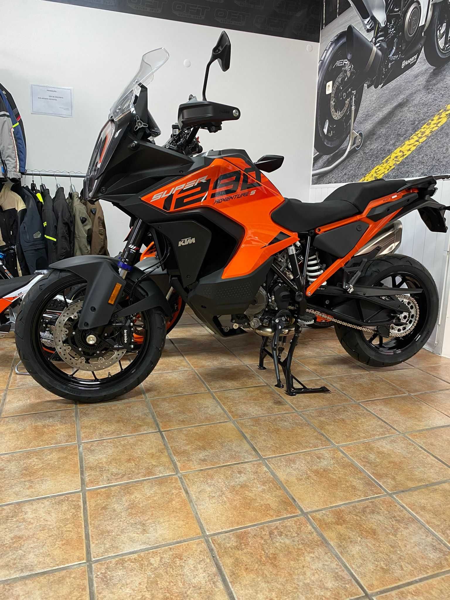 KTM 1290 SADVENTURE S 2025