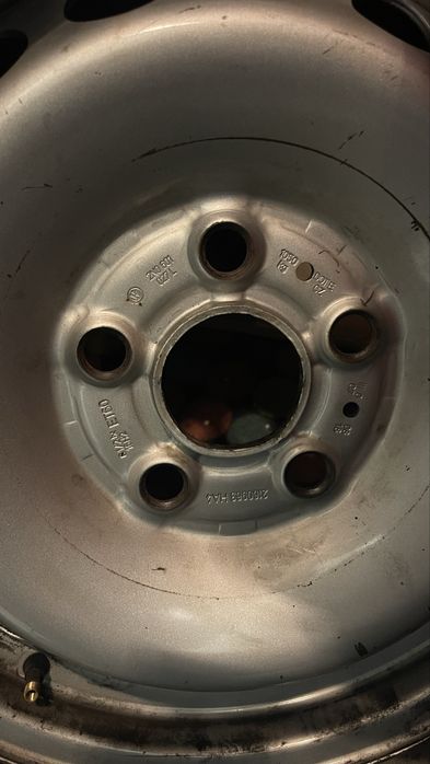 Opony VW Crafter II na felgach