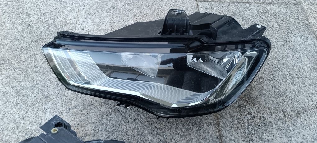 Farol Audi A3 H7