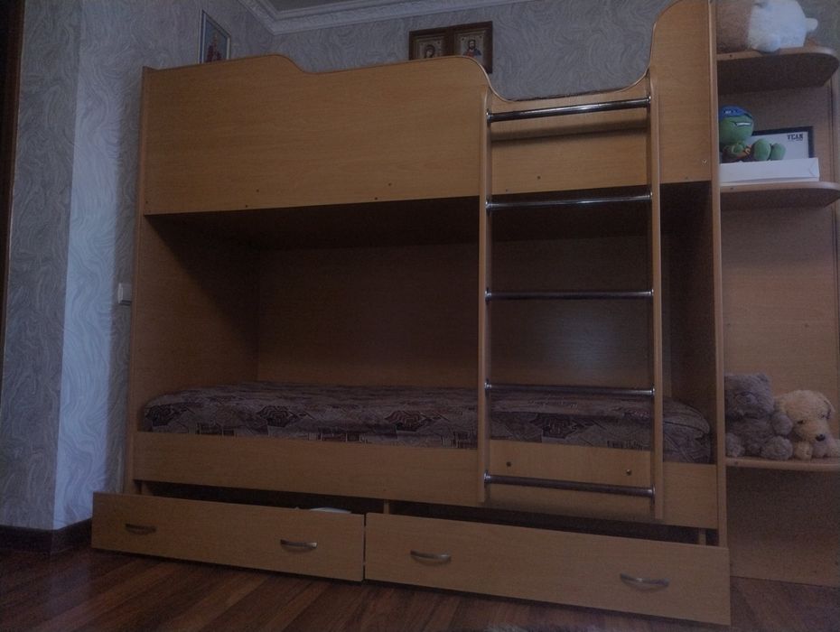 Двох поверхове ліжко Б/У