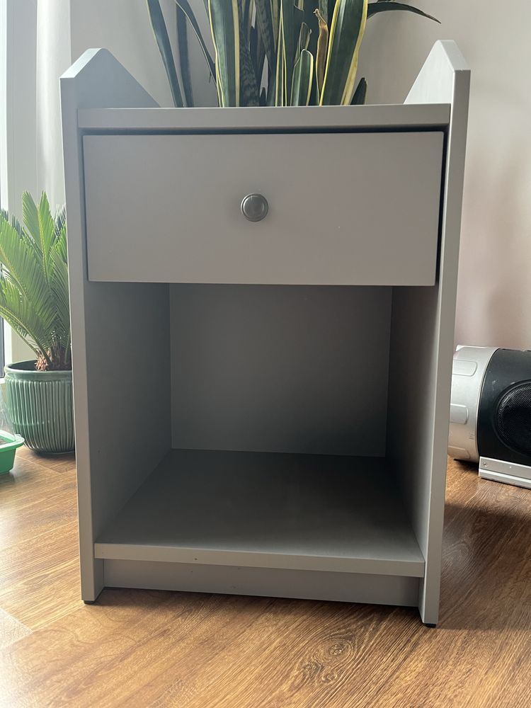 Stolik nocny szary IKEA Hauga 404.889.61