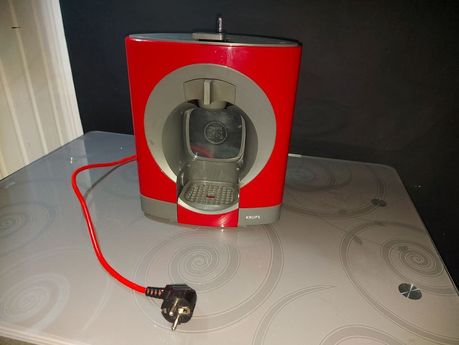 Ekspres do kawy kapsułowy Nescsfe Dolce Gusto