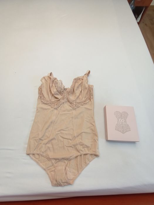 Body wyszczuplające Gala E 95 Gorsenia beż