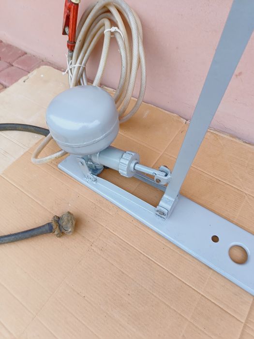 Pompka do malowania ścian, jak nowa