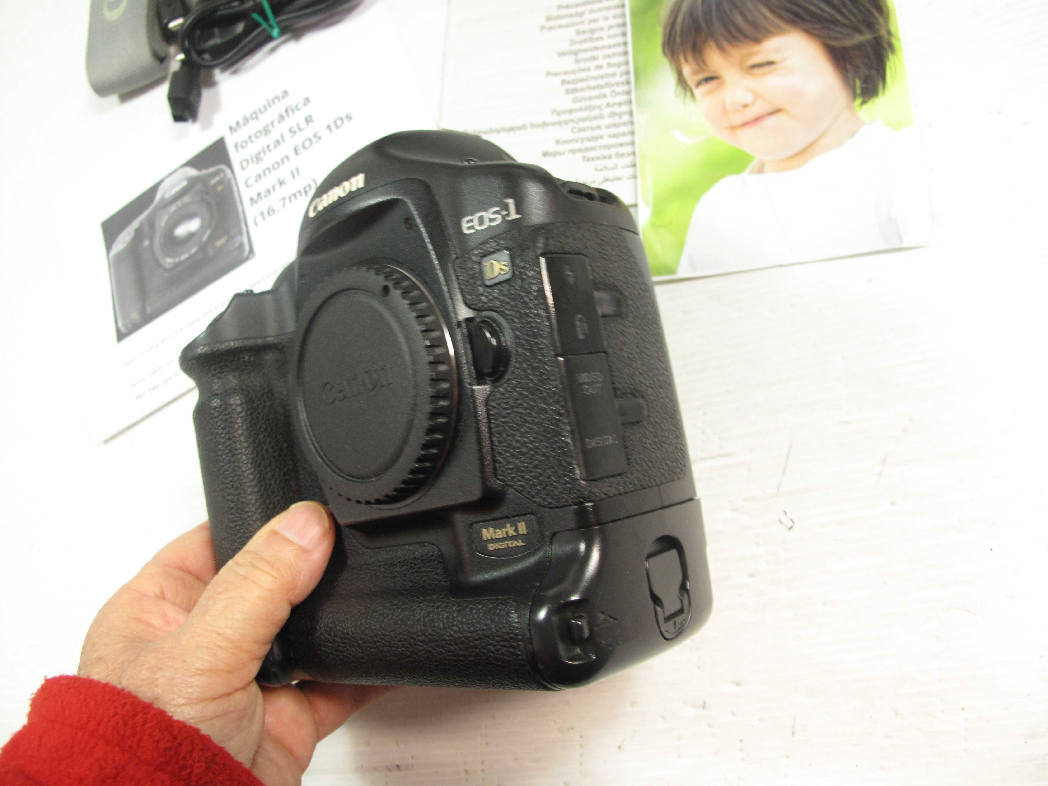 Canon 1D S Mark II (Fullframe) estado geral conforme fotos