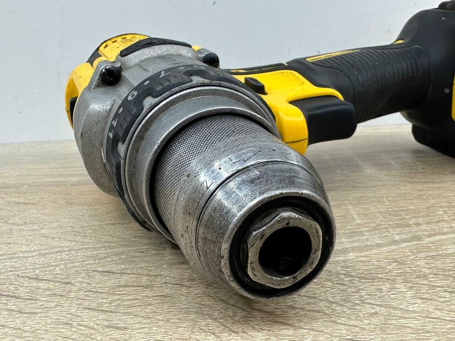Wkrętarka DeWalt DCD991 – moc i niezawodność w jednym