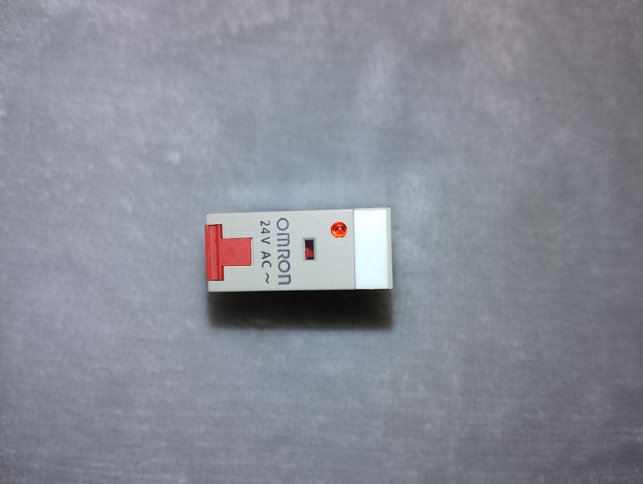 Rele Omron 24v novo