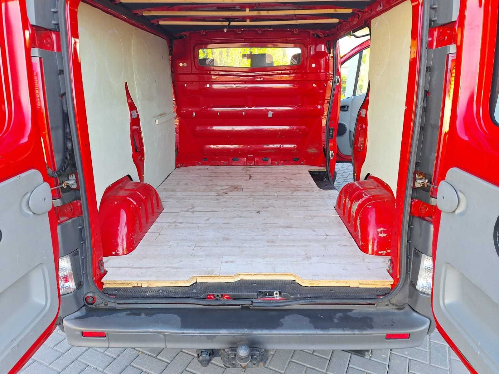 Opel vivaro 2.0 90 ps skrzynia biegów po regeneracji . 100 % sprawny