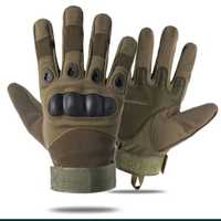 Zielone rękawice z ochroną dla palców