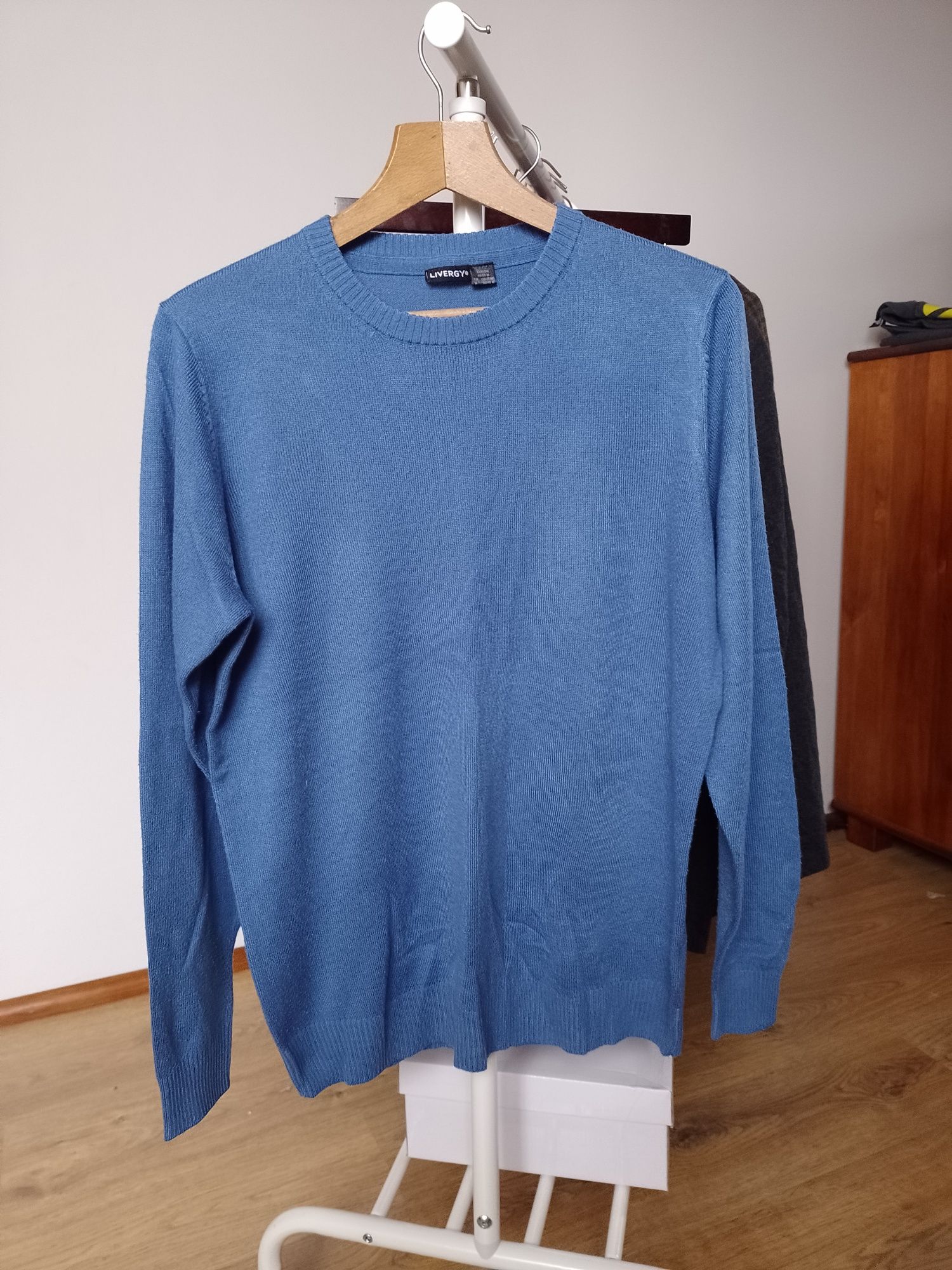 Sweter cieńszy męski Livergy M